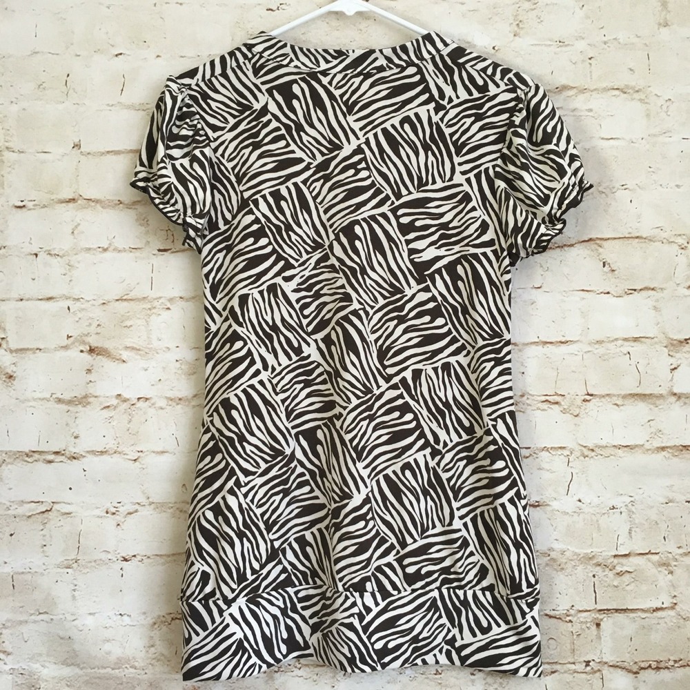 Maurices Women's Size Small Brown White Zebra Print Short Sleeve Blouse - Picture 3 of 6